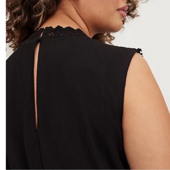 TORRID NWT MINI CRINKLE GAUZE CROCHET DRESS - Picture 5 of 6